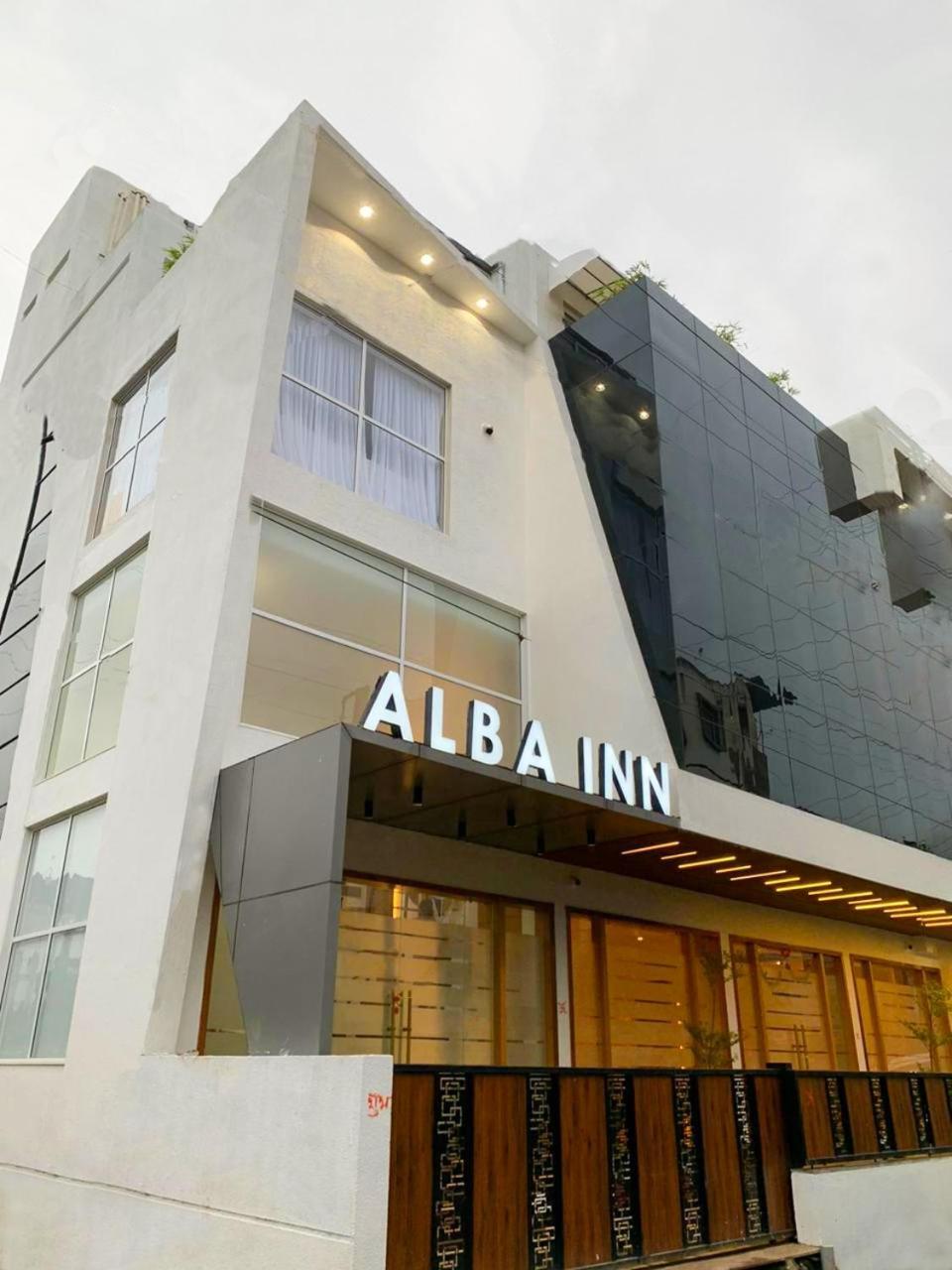 Alba Inn, Vijay Nagar 印多尔 外观 照片