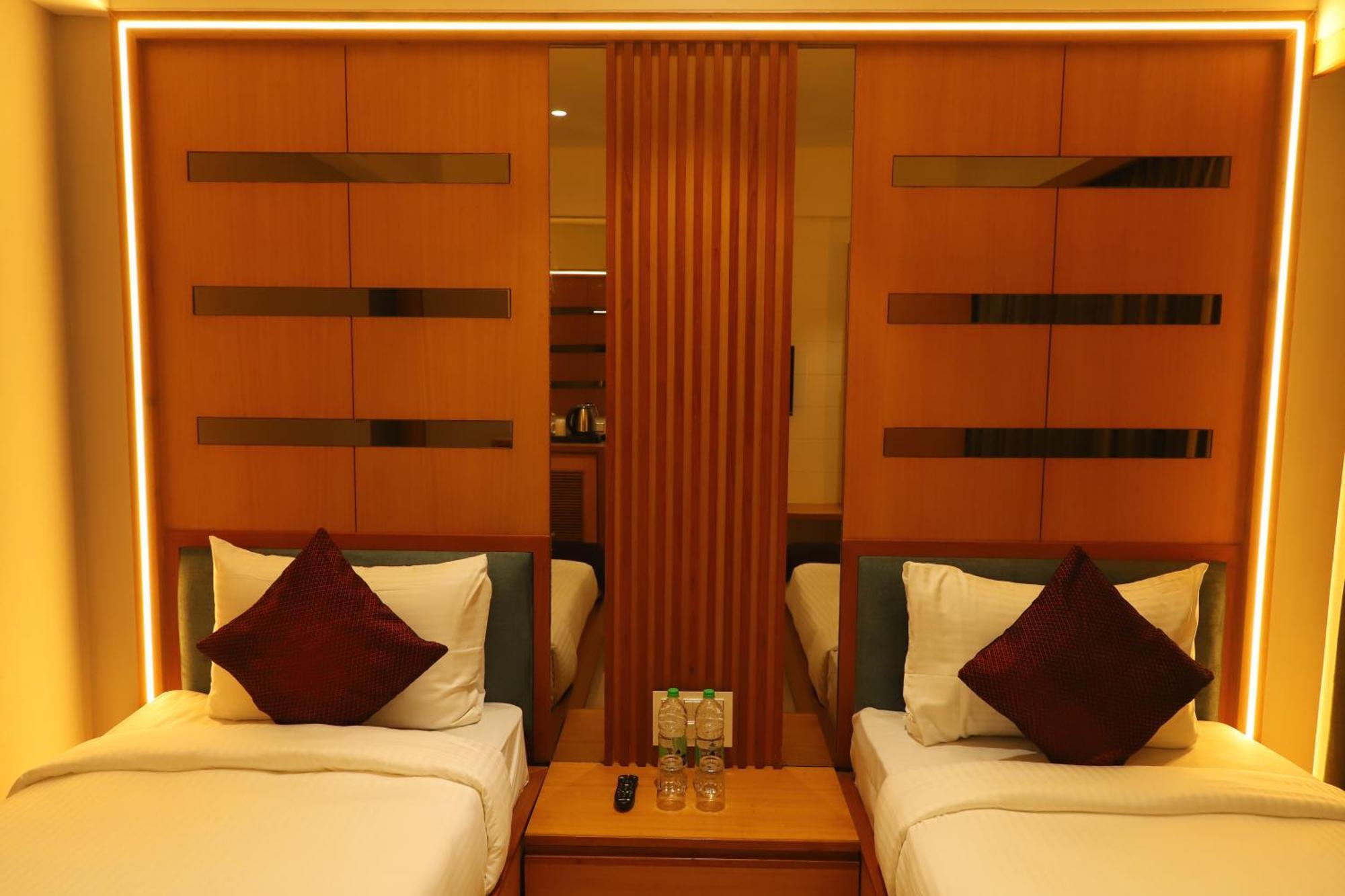 Alba Inn, Vijay Nagar 印多尔 外观 照片
